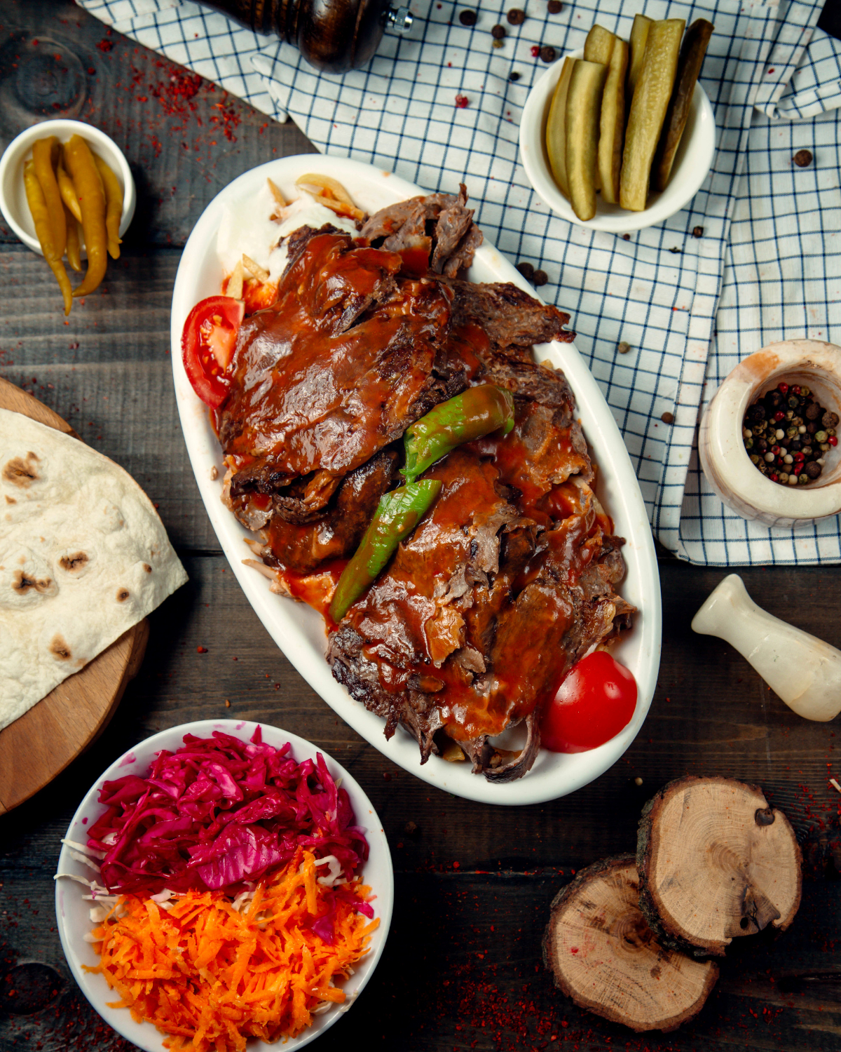 Acaip Soslu Döner Taze Et ve Ustalık
